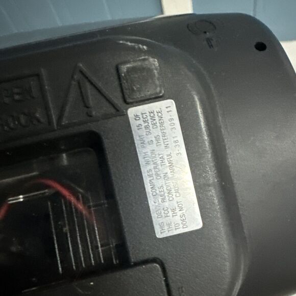 Vintage Sony ICF-C490 Dream Machine Dual Alarm FM/AM Clock Radio Works Excellent - Picture 7 of 7